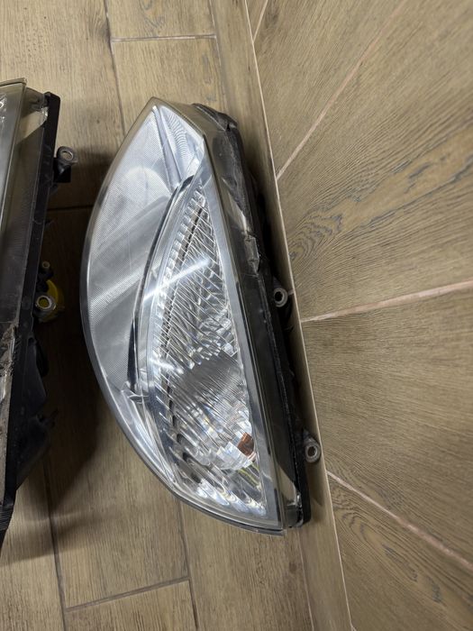Фари Renault Scenic 2 2003-2005рік