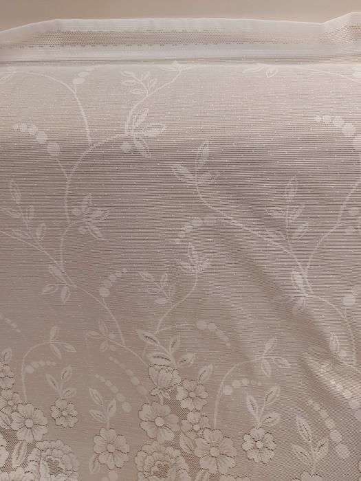 Firana biała wzorzysta