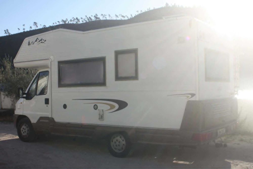 Autocaravana Fiat Ducato 2.5TDI 6Lugares