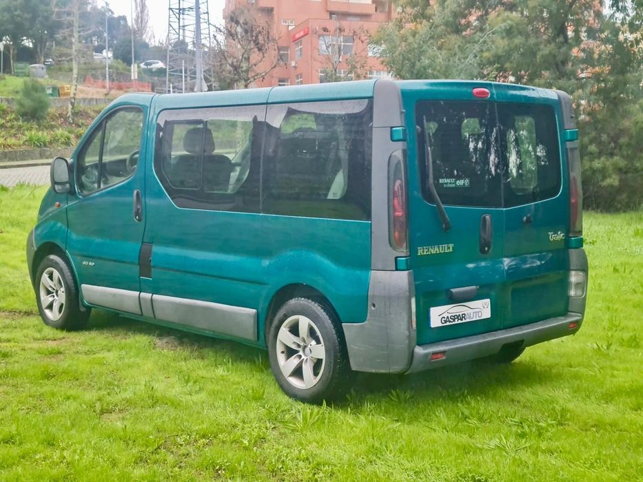 Renault Trafic 9 Lugares 1.9 dCi L1H1