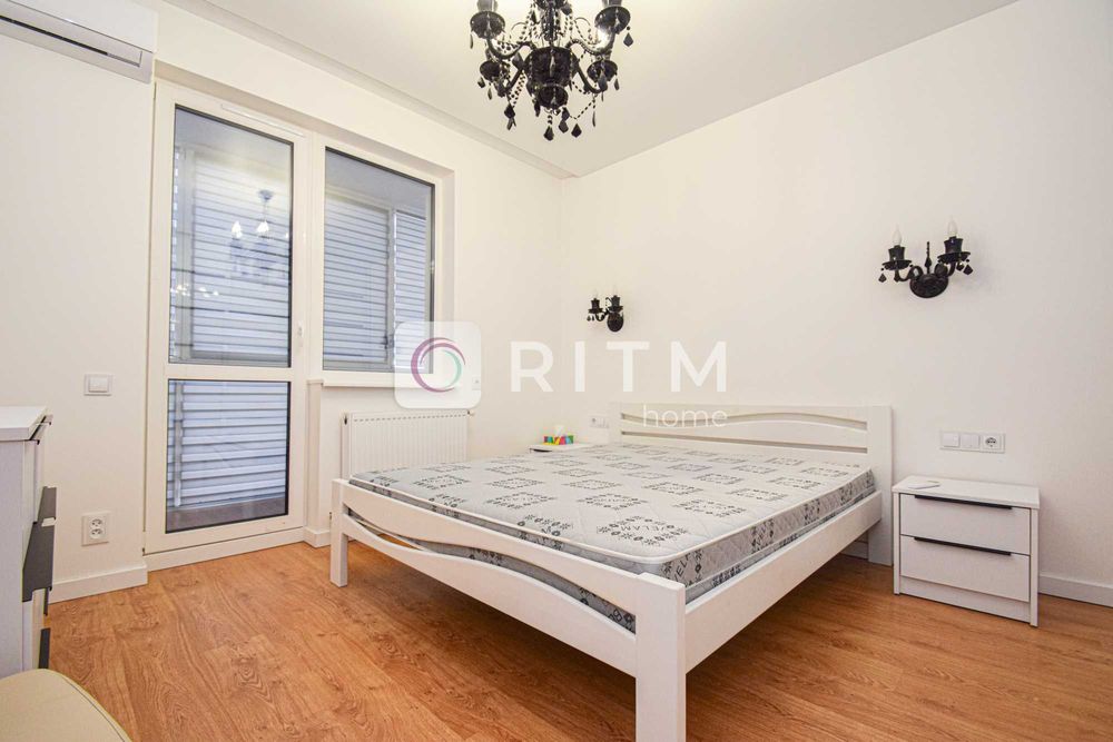 2-к. квартира  в новобудові з ремонтом та і/о за вул. Чумацька