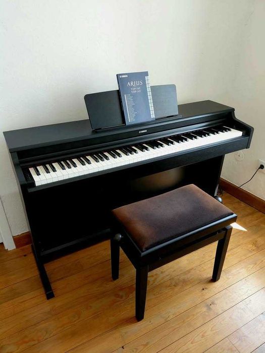 Yamaha YDP 165 Digital Piano Preto com banco e com garantia de FNAC