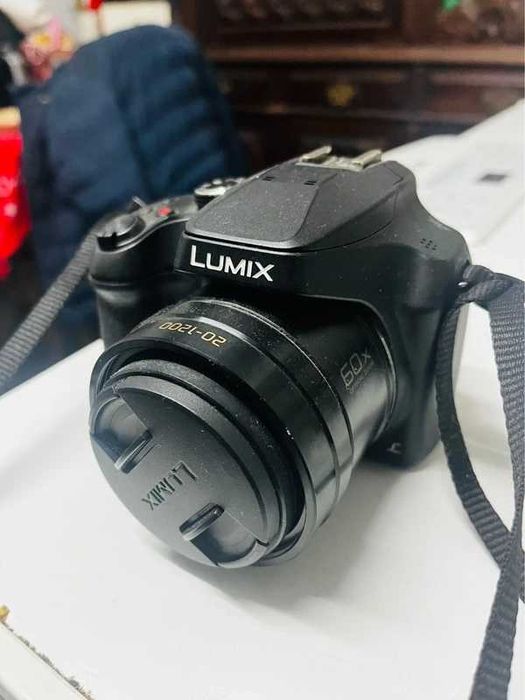 Máquina Fotográfica Bridge Panasonic Lumix DC-FZ83EG-K