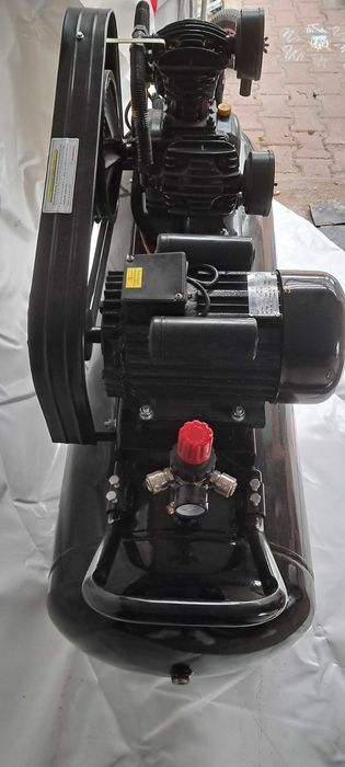 Kompresor olejowy 200L