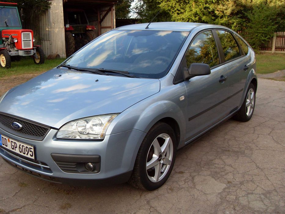 ford focus benzyna  2006 r  74 kw