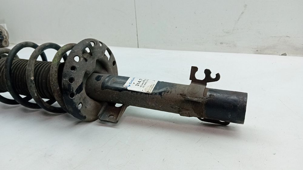 Amortecedor frente direito AUDI A1 Sportback (8XA, 8XF)