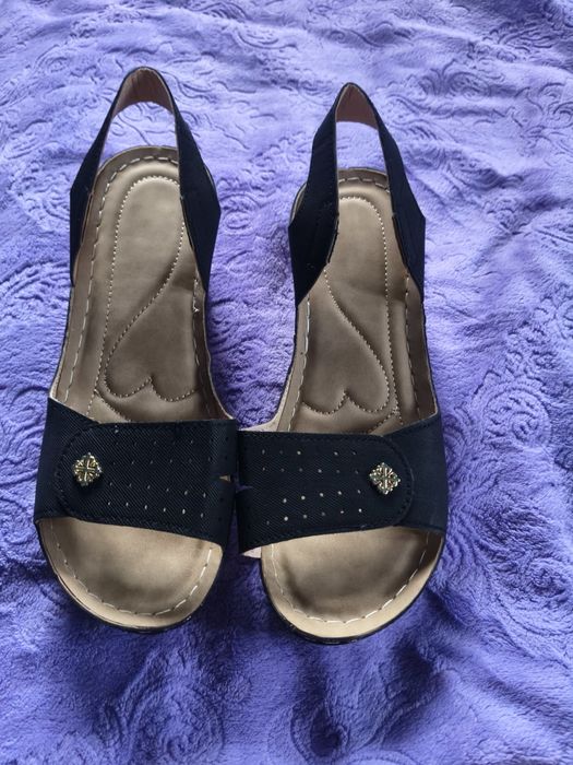 Босоніжки 42 розмір жіночі