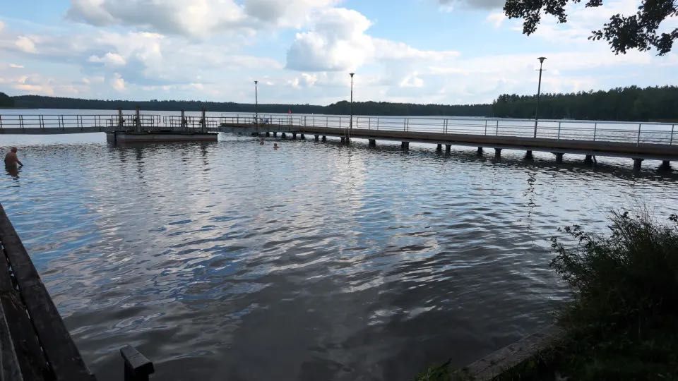 Działka nad jeziorem Jasień