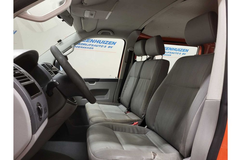 Volkswagen Transporter T5  2.0 TDI