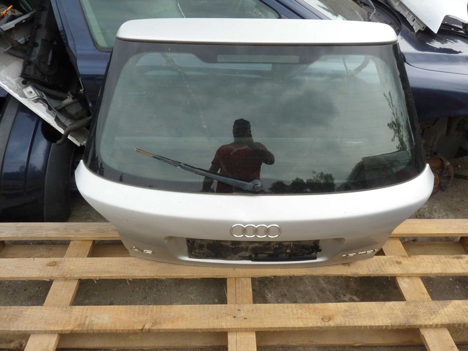 Klapa tylna bagażnika Audi A3 8L lift