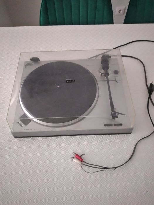 Gira discos Sanyo