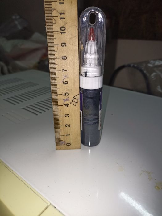 Краска - карандаш Ауди.