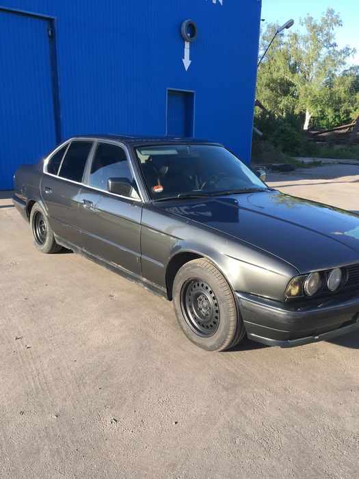 Продам БМВ 525 е34