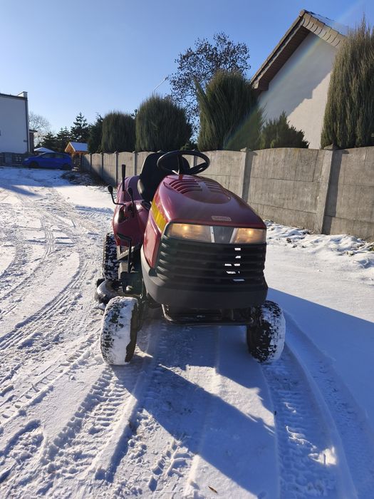 Traktorki kosiarki po serwisie