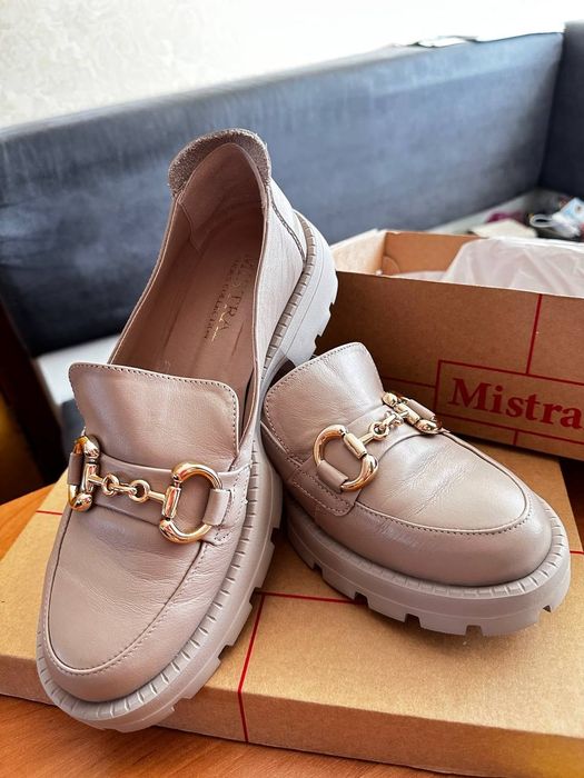 Женские кожаные туфли 39 р. Mistral
