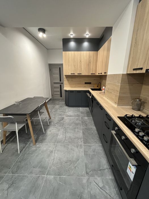 Світло  24/7! 2к на Івасюка 11. 3 11.01 (Козявкіна, АТБ)