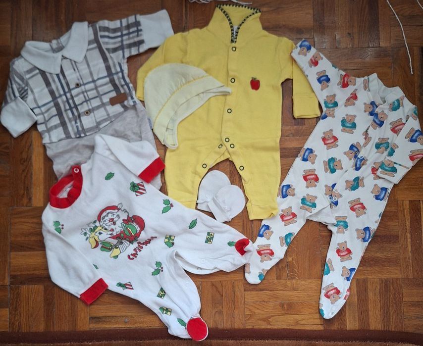 Комплект детских вещей