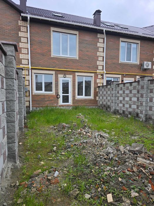 Продаж таунхауса по вул. Фастівська