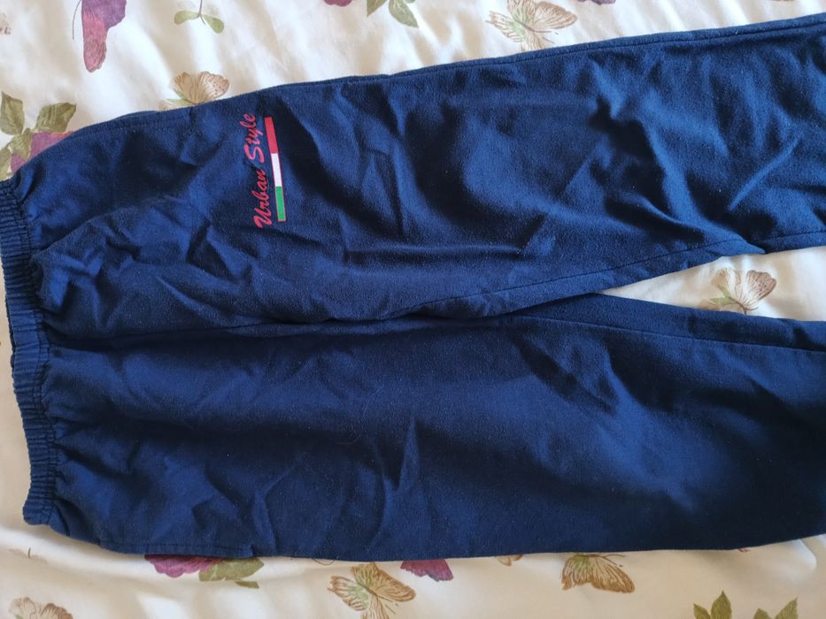 Спортивні штани 8-9 років