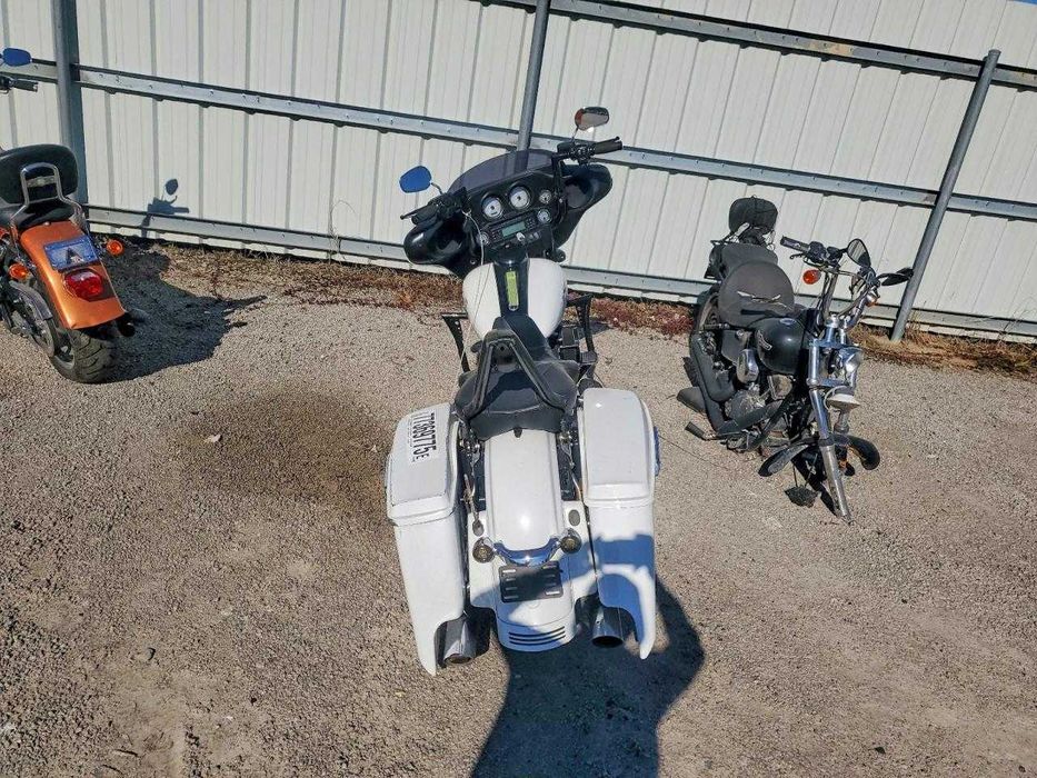 Harley-Davidson FLHX Street Glide