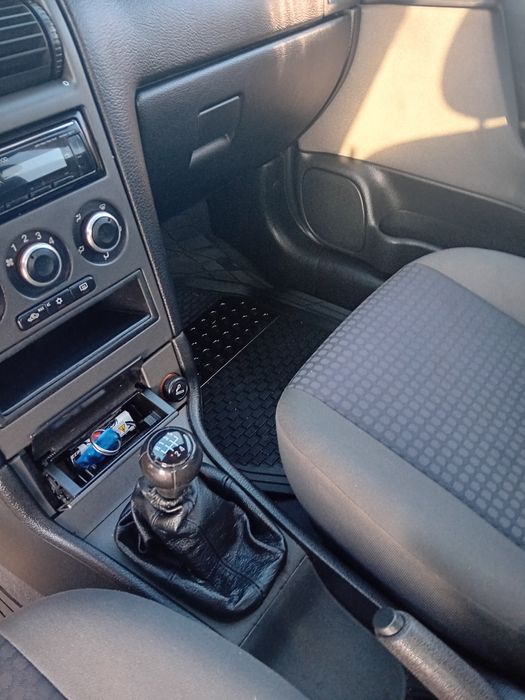 Sprzedam  opla astre .g.