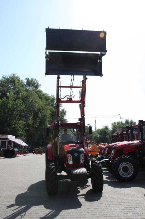 Швидкознімний фронтальний навантажувач КУН GENERAL X