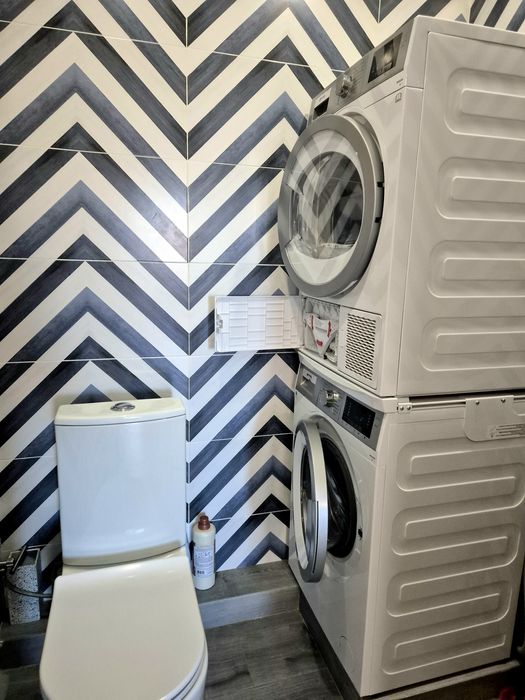 Оренда 2к.к-ра 80,2м2 Варшавський/Варшавский.Євроремонт.Генератор