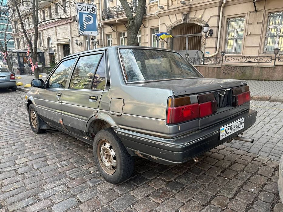 Продам машину Toyota Corolla на ходу!