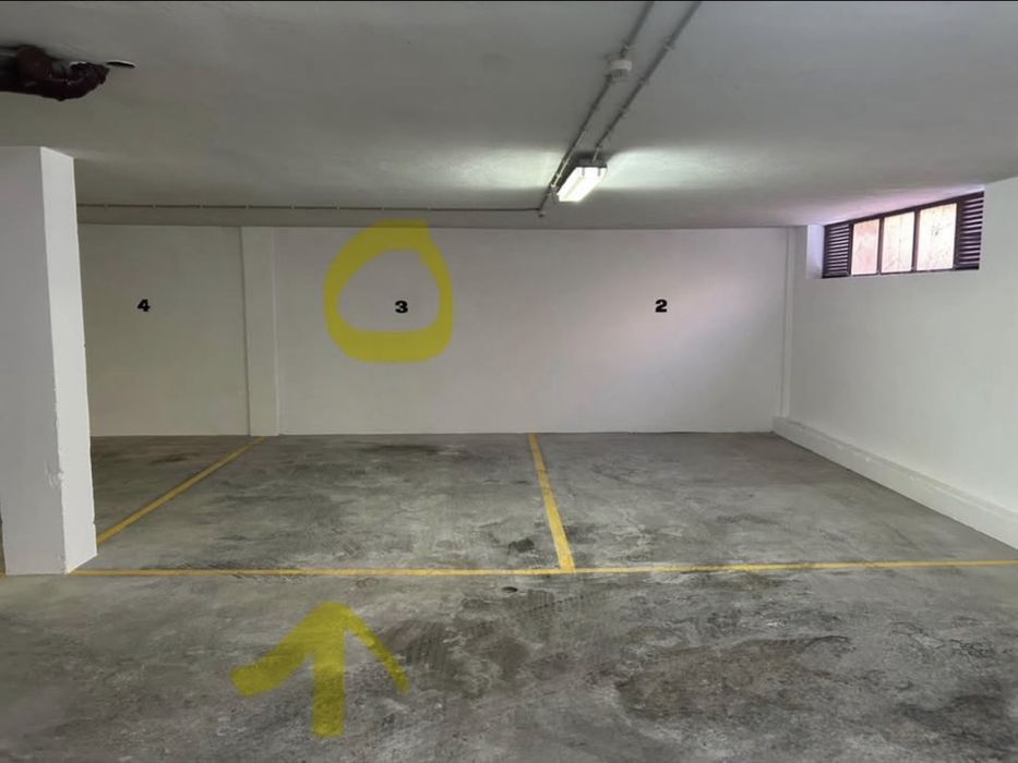 Lugar de parqueamento em Setubal - zona nobre
