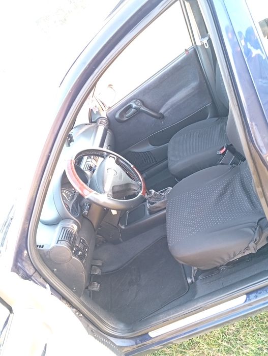 Opel corsa bom estado 1.2