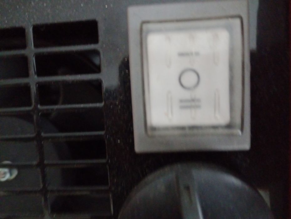 Тепло вентилятор.