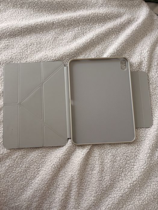 Ipad 11gen + etui (jak nowy)