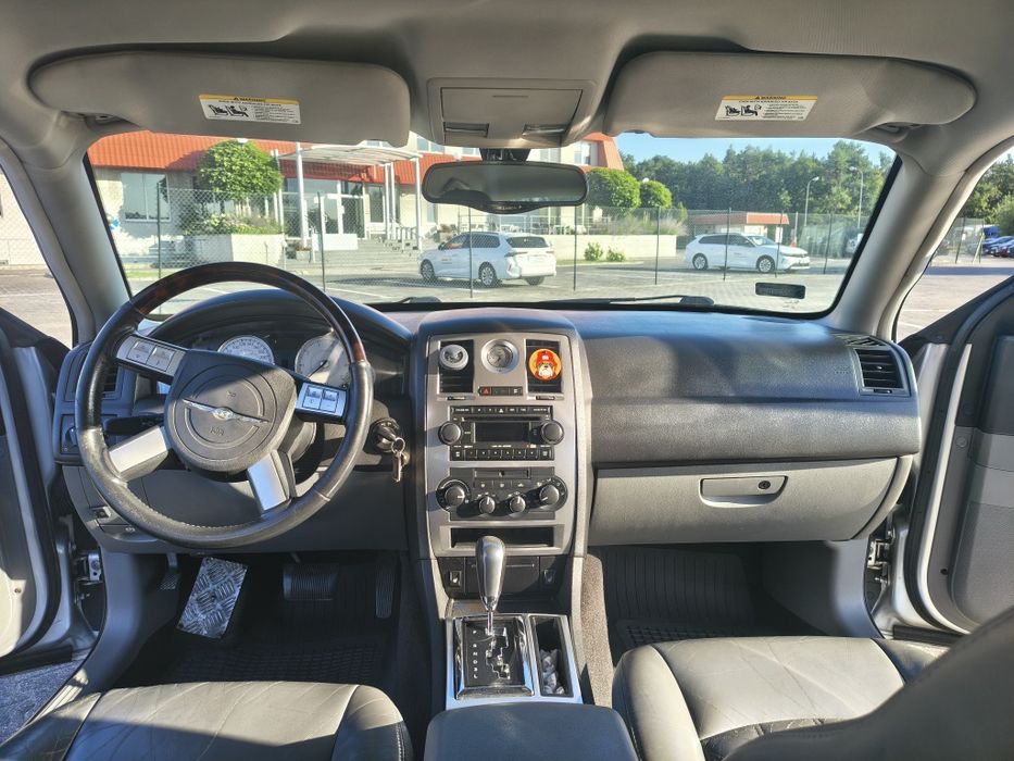 Chrysler 300C 3.5 LPG Salon PL 2004