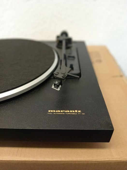 Легендарний вініловий програвач Marantz TT-42, Made in Germany