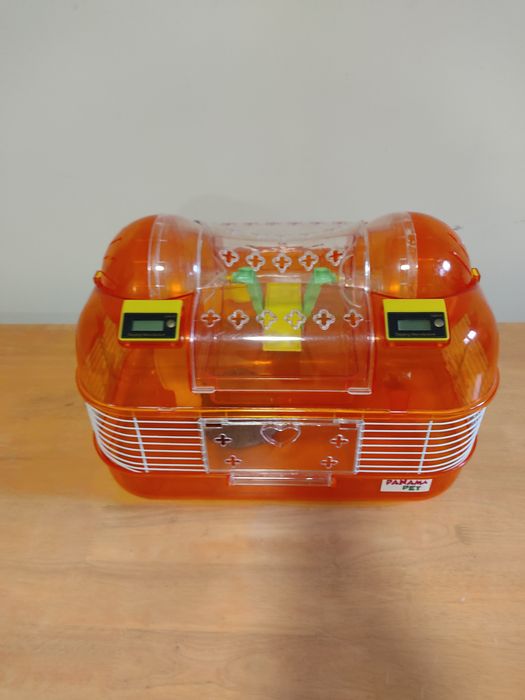 Klatka dla chomika lub myszki.