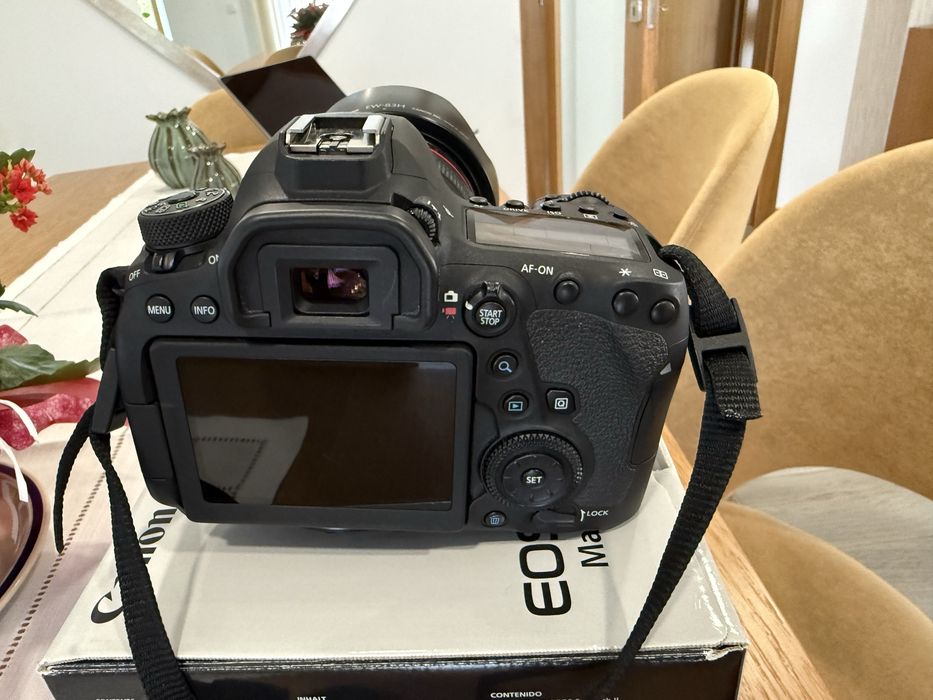 Canon 6d Mk2 + Canon 24-105 f4 IS - Conjunto como novo