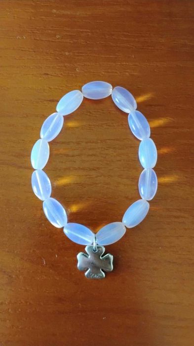 Bransoletka "Lilou' ze srebrną zawieszką