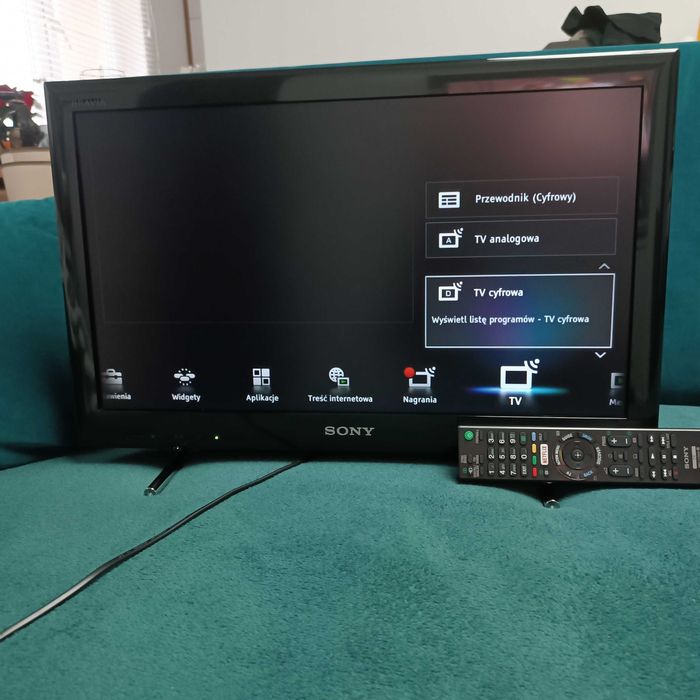 Sony Bravia LCD Kdl-22ex555 telewizor 22 cal.z pilotem.Super stan.