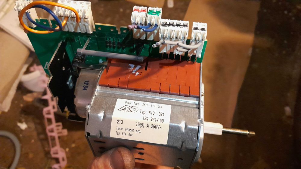 Стиралка по запчастям разборка ЗЧ Zanussi aquacycle 800 пральна машина