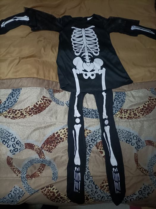 Fato de Halloween e serve para carnaval