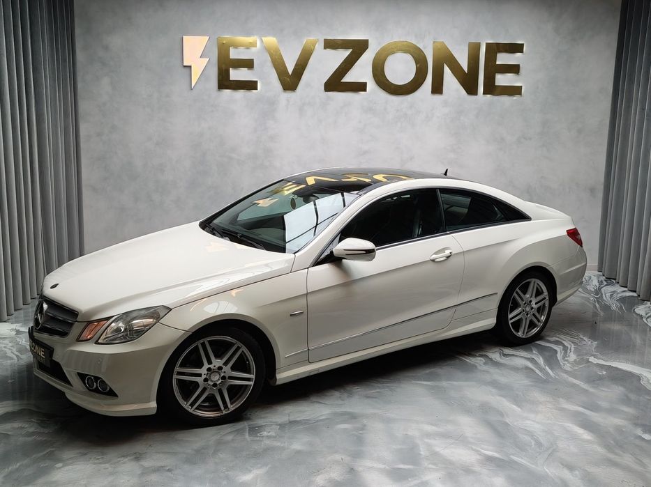Mercedes-Benz E 250 CGi Classic BlueEfficiency