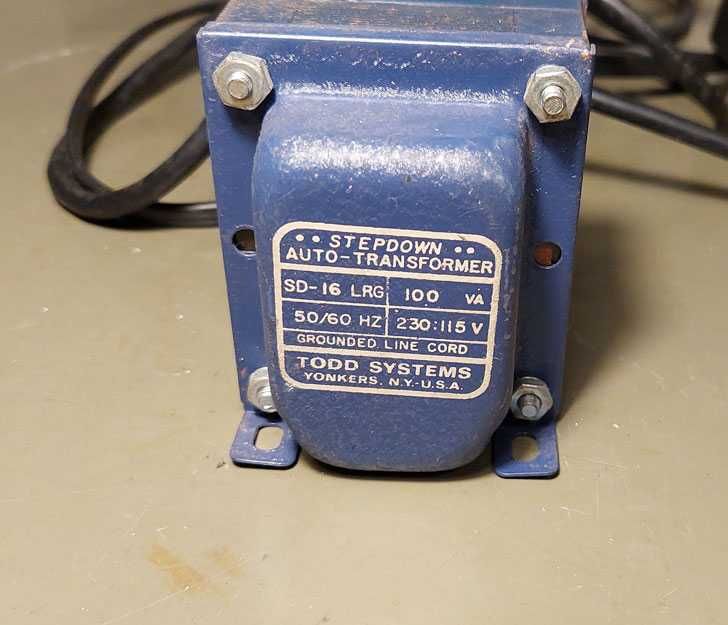autotransformator 230/115 V 100 VA