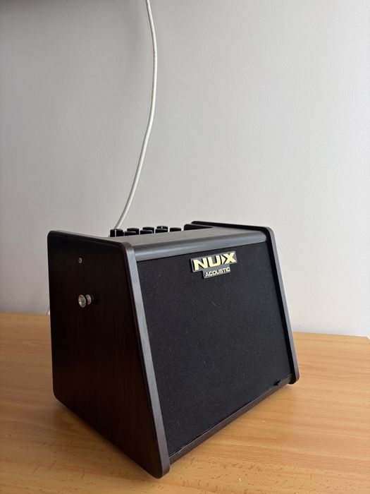 Amplificador acústico usado NUX AC-25