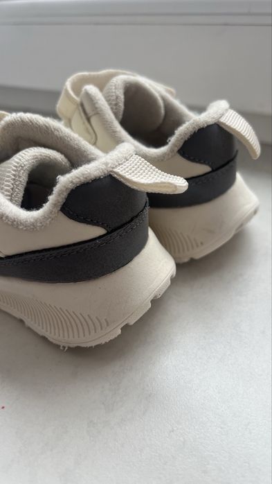 Кросівки H&M 25розмір