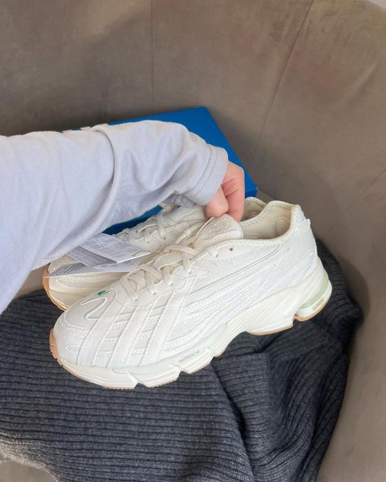 Оригинальные кроссовки Adidas Orketro 41/42