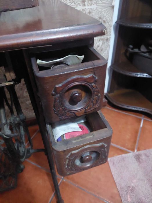 Máquina costura Singer