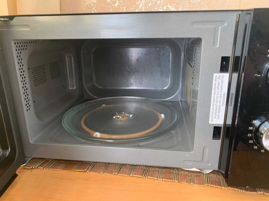 Мікрохвильова піч