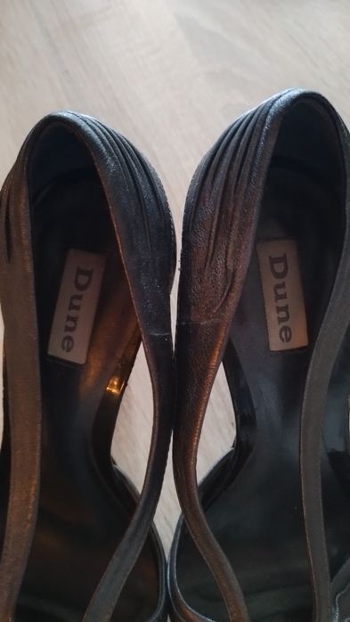 Srebrne metaliczne buty na obcasie Dune 39