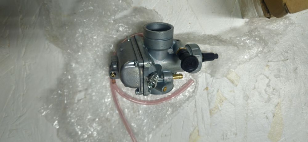Carburador mikuni 28