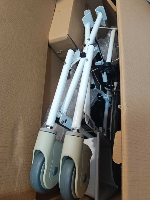 Cadeira multifunções de banho e apoio